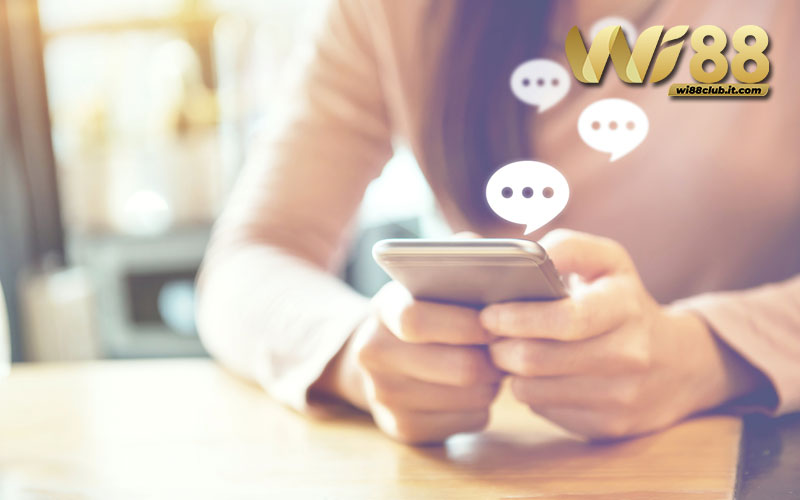 Các kênh liên hệ của WI88 hỗ trợ người chơi 24/7 như thế nào?